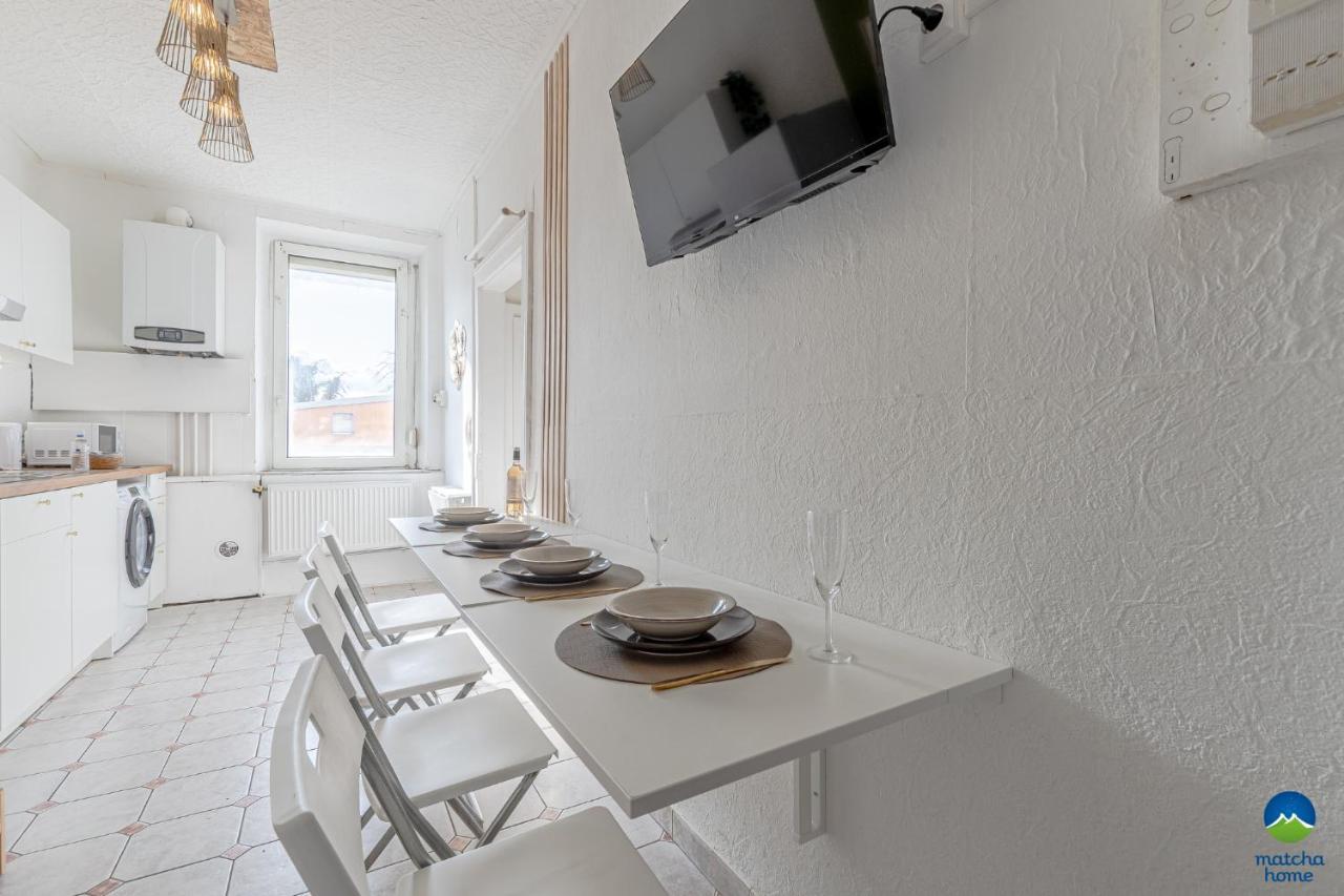 3 Appts - 3 A 7 Lits - Parfait 6 A 10 Pers - Max 26 Pers - 1 Immeuble - Convivialite, Rentabilite ------ English - 3 Apts - 3 To 7 Beds - Ideal For 6 To 10 Guests - Up To 26 - Same Building - Friendly, Flexible Hettange-Grande Exterior foto