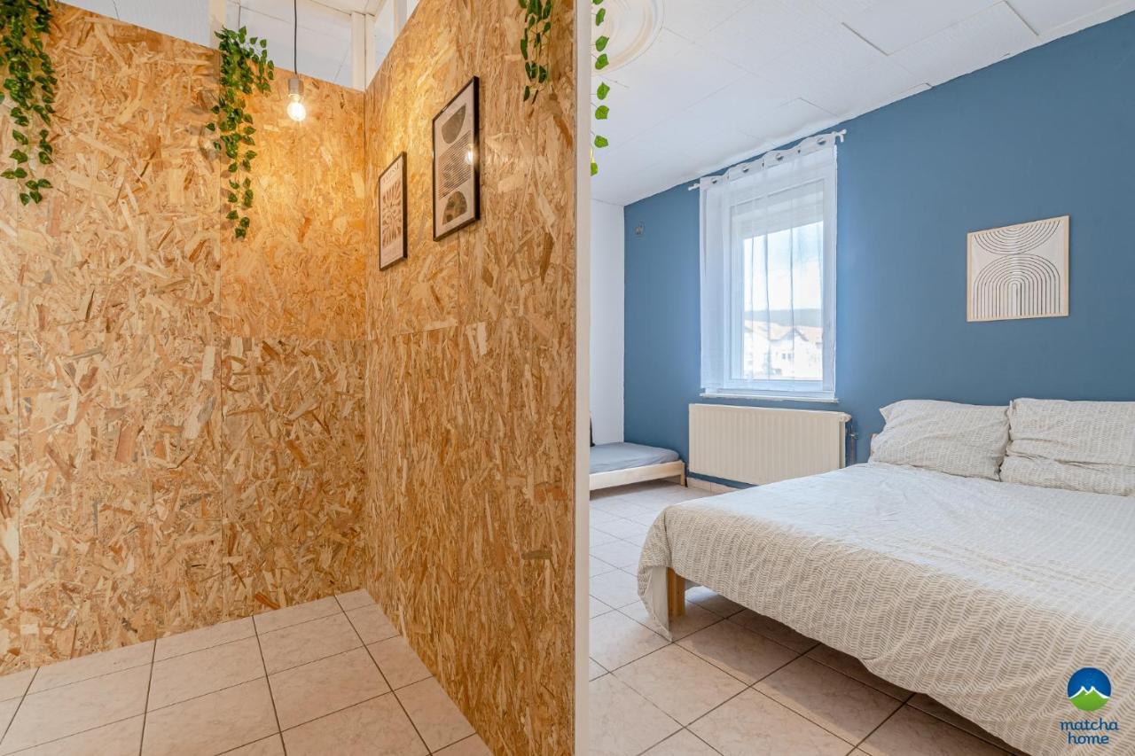 3 Appts - 3 A 7 Lits - Parfait 6 A 10 Pers - Max 26 Pers - 1 Immeuble - Convivialite, Rentabilite ------ English - 3 Apts - 3 To 7 Beds - Ideal For 6 To 10 Guests - Up To 26 - Same Building - Friendly, Flexible Hettange-Grande Exterior foto