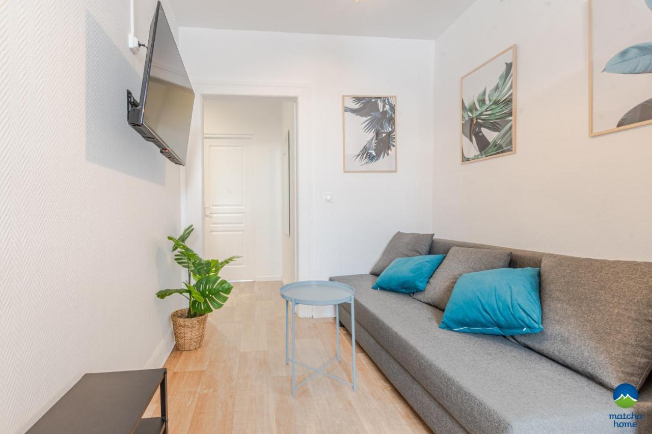 3 Appts - 3 A 7 Lits - Parfait 6 A 10 Pers - Max 26 Pers - 1 Immeuble - Convivialite, Rentabilite ------ English - 3 Apts - 3 To 7 Beds - Ideal For 6 To 10 Guests - Up To 26 - Same Building - Friendly, Flexible Hettange-Grande Exterior foto