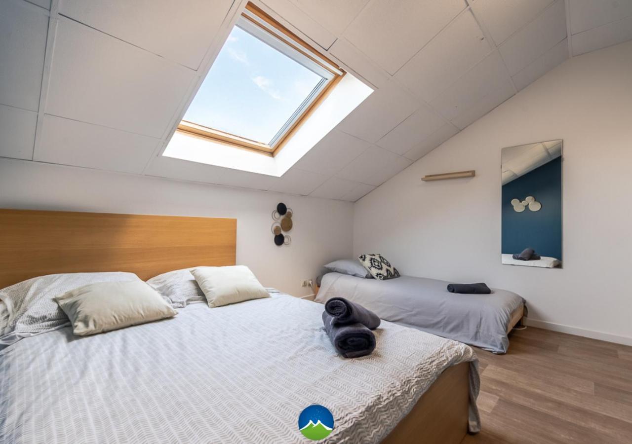 3 Appts - 3 A 7 Lits - Parfait 6 A 10 Pers - Max 26 Pers - 1 Immeuble - Convivialite, Rentabilite ------ English - 3 Apts - 3 To 7 Beds - Ideal For 6 To 10 Guests - Up To 26 - Same Building - Friendly, Flexible Hettange-Grande Exterior foto